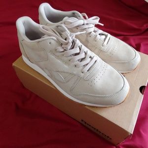 Reebok Classic tennis shoes